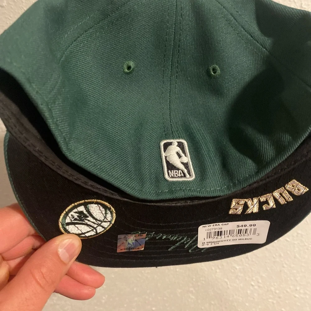 NWT New Era Milwaukee Bucks 7 1/4 Hat - Picture 7 of 8